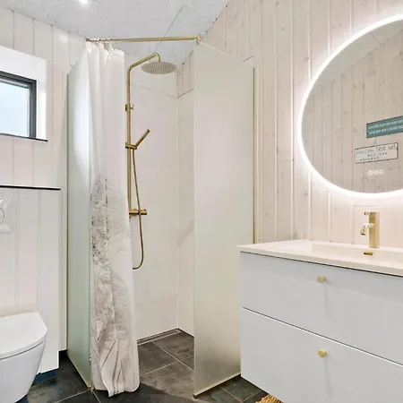 4 Bedroom Gorgeous In בית נופש